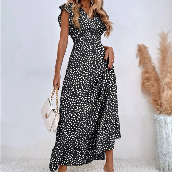 Dots ruffle trim shirred waist maxi dress - Picture 14 of 16